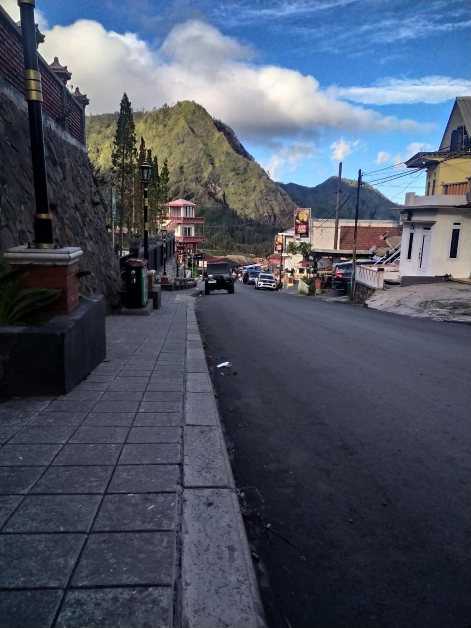 Lusman Homestay Bromo Ngadisari Exterior photo